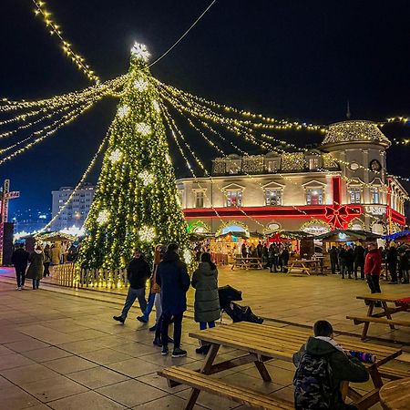 Appartamento Urban Cozy Retreat Pristina Esterno foto